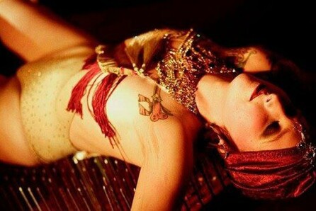 Fetish Vaudeville Show από τους καλλιτέχνες των Torture Garden