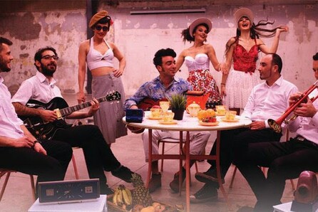 The swingin' cats, Jukebox Cinema
