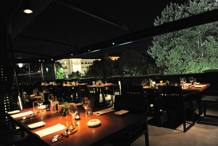 Αbovo Restaurant