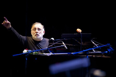 Θάνος Μικρούτσικος, Τα πιο ωραία μου τραγούδια θα σου πω 