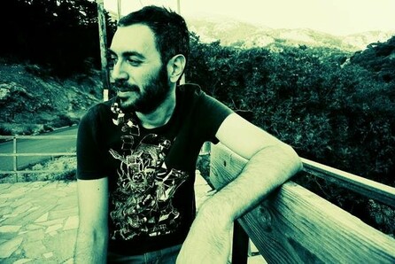 Δύο νέα κομμάτια από τα Κτίρια στη Νύχτα