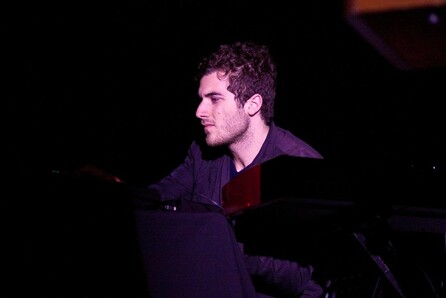 Κατέβασε ένα νέο κομμάτι από τον Nicolas Jaar