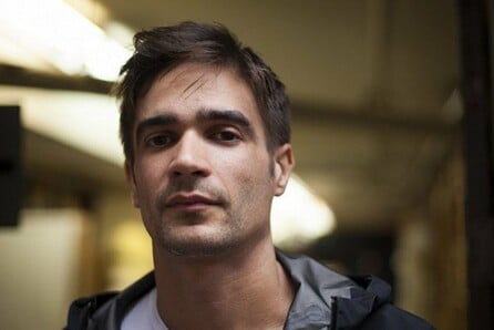 O Jon Hopkins έφτιαξε έναν ήχο για ξυπνητήρι