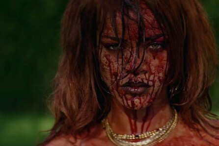 Η Rihanna απαγάγει και σκοτώνει στο νέο της βίντεο (NSFW)