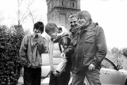 Οι Stone Roses κυκλοφορούν το πρώτο τους κομμάτι μετά από δεκαετίες