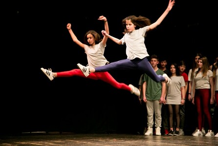 Dancing to Connect: Μια παράσταση μαθητών στη Στέγη