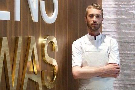Ο βραβευμένος chef Θοδωρής Παπανικολάου αναλαμβάνει το Sense Fine Dining Restaurant