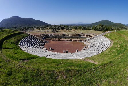 Ο αρχαιολογικός χώρος της Μεσσήνης μεταμορφώνεται σε ένα ανεξάντλητο ηχοτοπίο και επανασυστήνεται στο κοινό