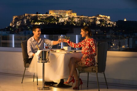 Το μενού του ξενοδοχείου Τιτάνια για την ημέρα του Αγίου Βαλεντίνου