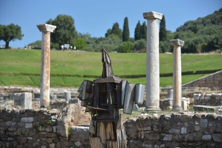 Έκθεση έργων σύγχρονης γλυπτικής στην αρχαία Μεσσήνη