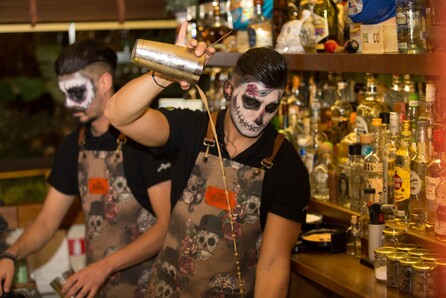 Τα Amigos ετοιμάζουν fiesta για την «Día de los Muertos»