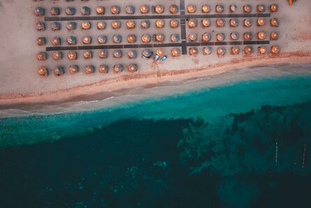 Bolivar Beach Bar: Ο απόλυτος καλοκαιρινός προορισμός που αλλάζει τη διασκέδαση της παραλιακής