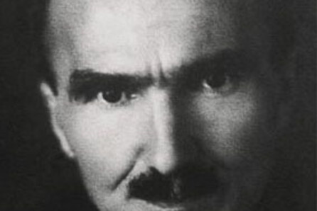 131 Χρόνια Φως