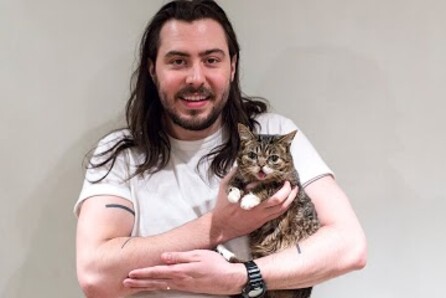 O Andrew W.K. και η Lil Bub