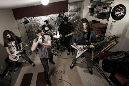 Red Bull Bedroom Jam: 4o weekly show