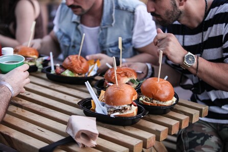 Η γιορτή του burger επιστρέφει και φέτος το φθινόπωρο