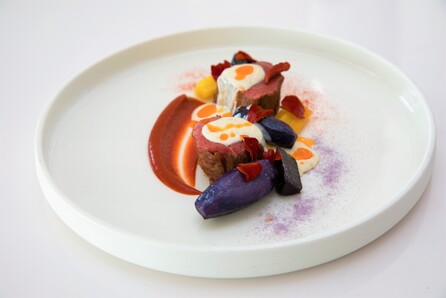 O sous chef του τριάστερου «The Fat Duck» έρχεται στο Mylos Bar Restaurant της Σαντορίνης