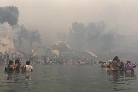 «Φύγε όπως είσαι (και θα 'ρθω να σε βρω)»: 12+1 αληθινές ιστορίες σε ένα βιβλίο για την καταστροφή της 23ης Ιουλίου στο Μάτι