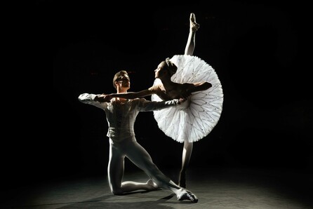Jewels: Η γοητευτική τρίπρακτη χορογραφία του George Balanchine στο Μέγαρο