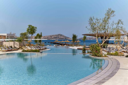 W Costa Navarino: Το νέο ξενοδοχειακό θέρετρο της Μεσσηνίας