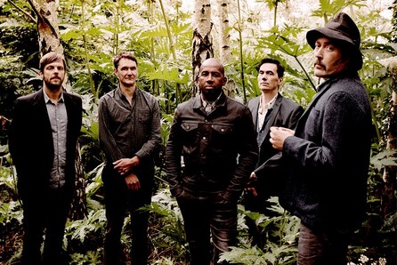 Tindersticks with orchestra and guests | Δύο βραδιές ευφορικής μουσικής στο Μέγαρο Μουσικής Αθηνών