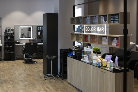 Llongueras Greece: To νέο ισπανικό hair salon της πόλης