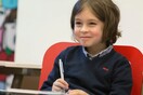 Πέρασε στο Πανεπιστήμιο στην ηλικία των 8 και ένα χρόνο μετά ετοιμάζεται να αποφοιτήσει