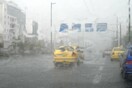 Κακοκαιρία σε όλη σχεδόν τη χώρα - Βροχές και καταιγίδες