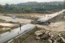 Καταστροφές από την κακοκαιρία «Βικτώρια»: Κατέρρευσε η διάβαση στον Κερίτη – Κατολισθήσεις και αποκομμένοι κάτοικοι