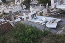 Καλαμάτα: Βανδάλισαν νεκροταφείο - Έσπασαν τάφους και ξέθαψαν σορό