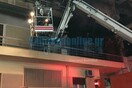Φωτιά σε διαμέρισμα στην Καλλιθέα: Απεγκλωβίστηκαν 18 άτομα - Στο νοσοκομείο προληπτικά πέντε παιδιά