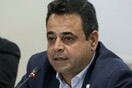 Σαντορινιός για Μητσοτάκη στην Κάσο: «Σαν αλεξιπτωτιστής και μόνο για να βγάλει φωτογραφίες»