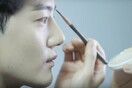 Οι νεαροί Κορεάτες λατρεύουν το μακιγιάζ