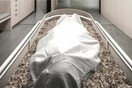Κομποστοποίηση νεκρών: Η οικολογική μέθοδος ταφής μας κάνει κυριολεκτικά λίπασμα