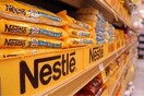 Η Nestlé θα μειώσει κατά 33% τα πρωτογενή πλαστικά σε συσκευασίες