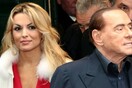 Ο Μπερλουσκόνι χώρισε την 34χρονη σύντροφό του για μια νεότερη γυναίκα
