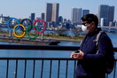 Guardian: Η ΔΟΕ αποκλείει Ολυμπιακούς αγώνες χωρίς θεατές -«Μας στηρίζει η G7», λέει ο Άμπε
