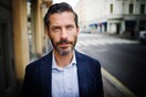 O Jens Lapidus στην Αθήνα