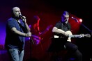 Φίλιππος Πλιάτσικας-Μπάμπης Στόκας, Η άλλη πλευρά του μπλε