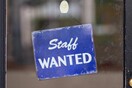 Βρετανία: Σε αναζήτηση χιλιάδων εργαζομένων πολλές επιχειρήσεις - Παρά την «παράλυση» λόγω κορωνοϊού