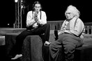 Η αδυσώπητη κριτική του Μπέρνχαρντ στην πολιτιστική βιομηχανία της Αυστρίας, σε μια θαυμάσια παράσταση στο Ίδρυμα Κακογιάννη