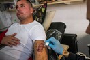 Ο Σουηδός «εγκέφαλος» της ανοσίας της αγέλης έγινε τατουάζ