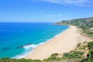 Ισπανός αξιωματούχος ζητά συγγνώμη γιατί ψέκασαν παραλία με χλωρίνη κατά του κορωνοϊού