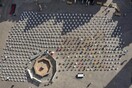 Άδειες καρέκλες στην Ελλάδα - Την Τετάρτη τα καφέ και τα εστιατόρια γεμίζουν με καρέκλες τις πλατείες και διαμαρτύρονται
