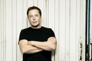 Ο Έλον Μασκ αλλάζει ραγδαία τον κόσμο μας με τη νέα μπαταρία της Tesla