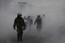 Πάνω από 500 τραυματίες από τα χημικά στο πρόχειρο ιατρείο στο Μετρό