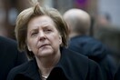 Μέρκελ: «Καταστροφική μια έξοδος της Ελλάδας από το ευρώ»