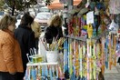 Εορταστικό ωράριο από σήμερα στα καταστήματα