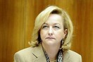 Και οι σκληροί τώρα υπέρ της επιμήκυνσης