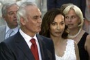 «Βγάλτε την έξω, κινδυνεύει η ζωή της»